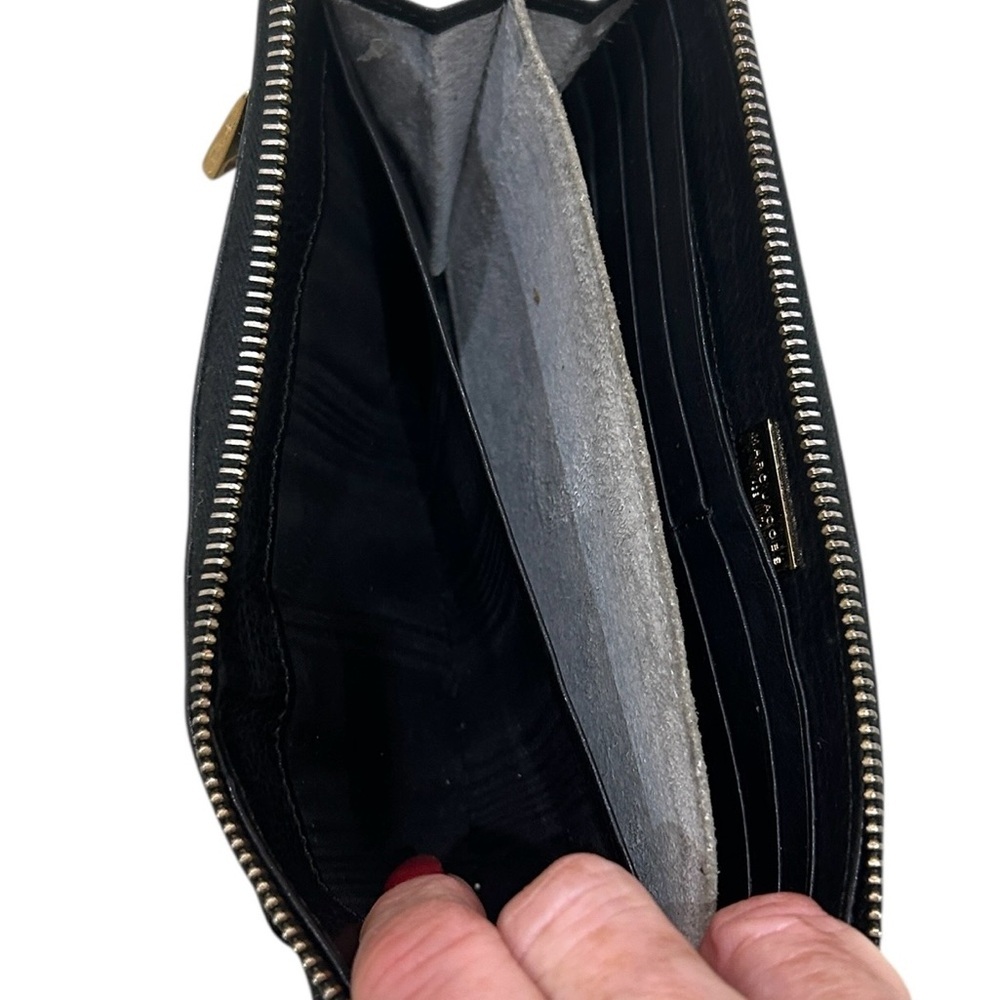 Marc Jacobs Black premium leather wallet Gold buckle & zipper multi compartments - Picture 6 of 7